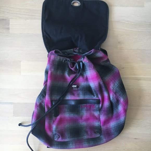 Dakine Handbags - Dakine Plaid Cotton Bucket Backpack